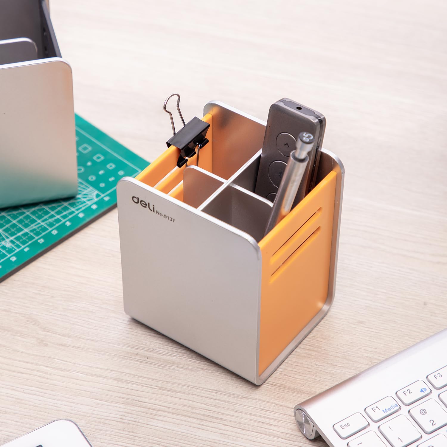 Deli Divided Pen Holder