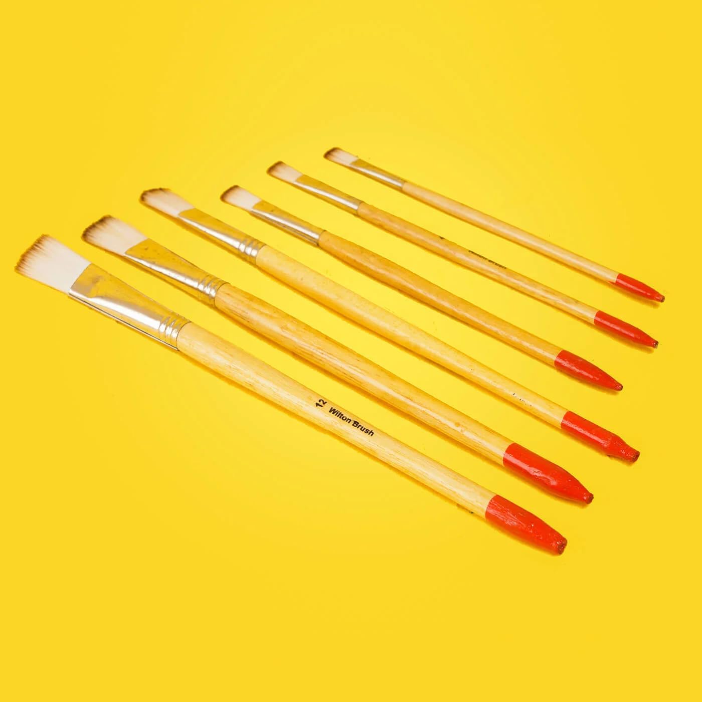 Wooden Handle Artist Brushes Set of 6 Flat Synthetic Hairs Paint Brush for Acrylic/Watercolor/Oil Based Paint (2,4,6,8,10,12)